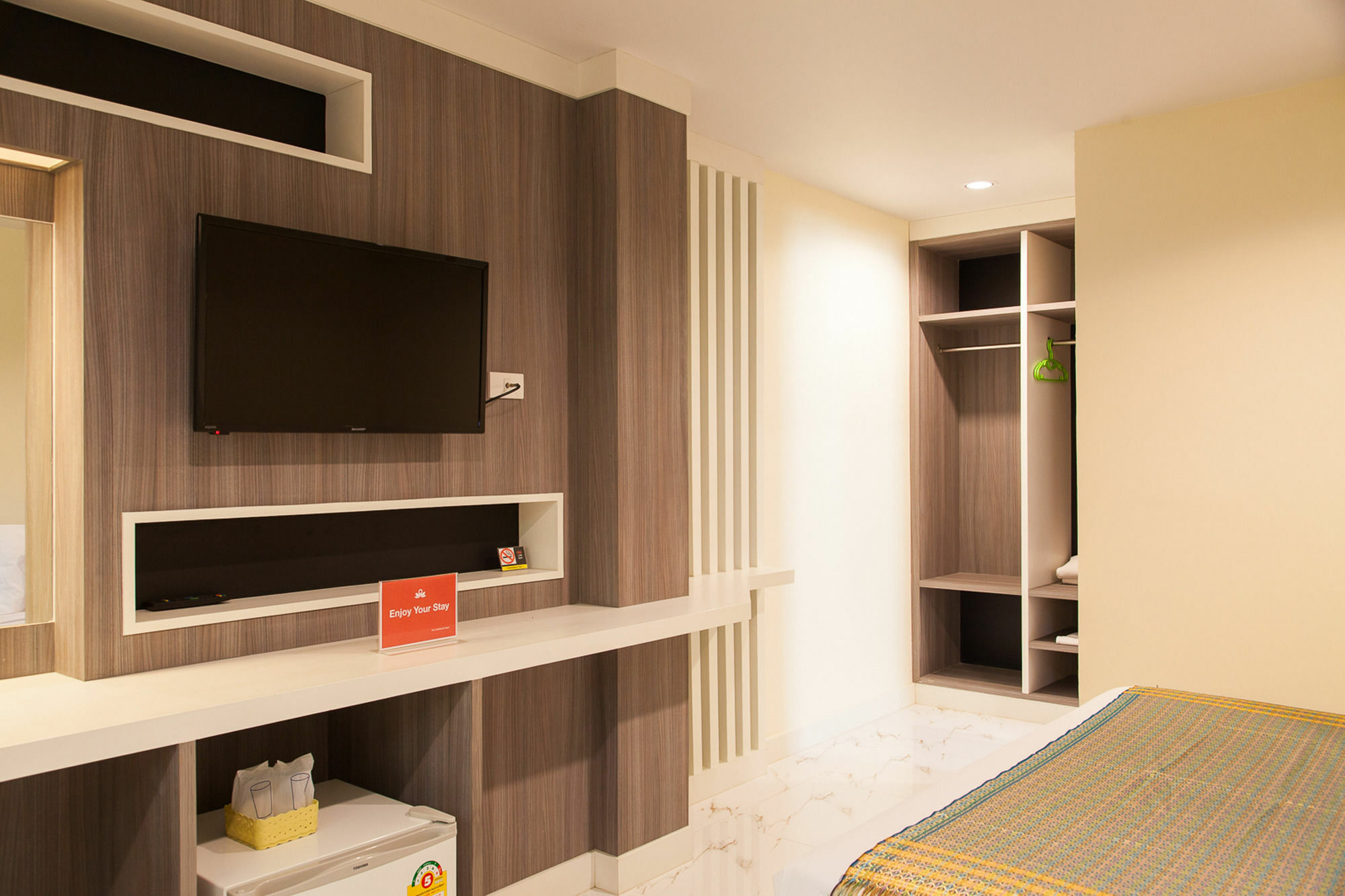 Zen Rooms Samsen 3 Bangkok Zewnętrze zdjęcie